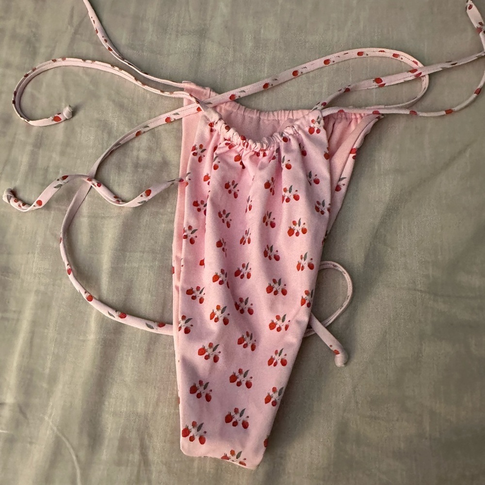 NWT Frankie’s Bikini Tia String Bikini Bottom Baby Berry (617) - Picture 4 of 6